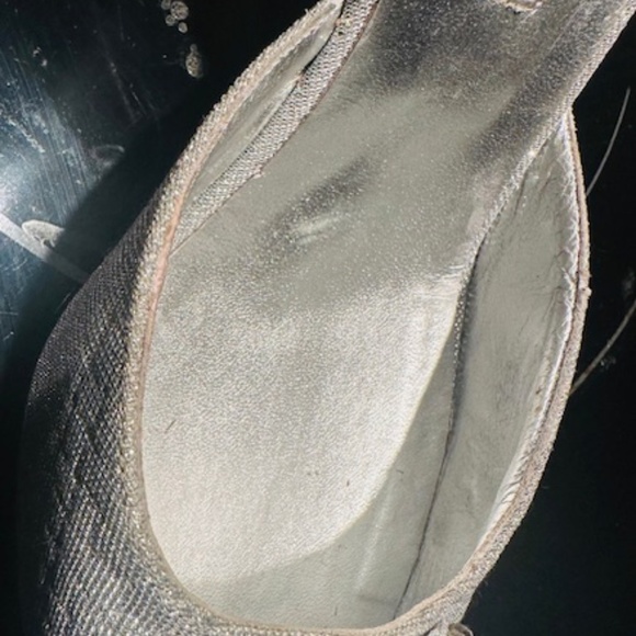 MANOLO BLAHNIK Metallic Silver Crystal Buckle CASSIADO Heel Sandals EU 41 - Picture 10 of 16